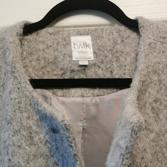 Grey coat - Picture 4 of 4